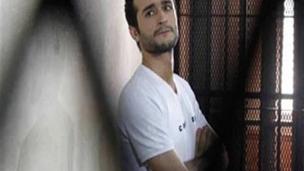 من هو أحمد دومة الذي تم الإفراج عنة بعد 10 سنين سجن